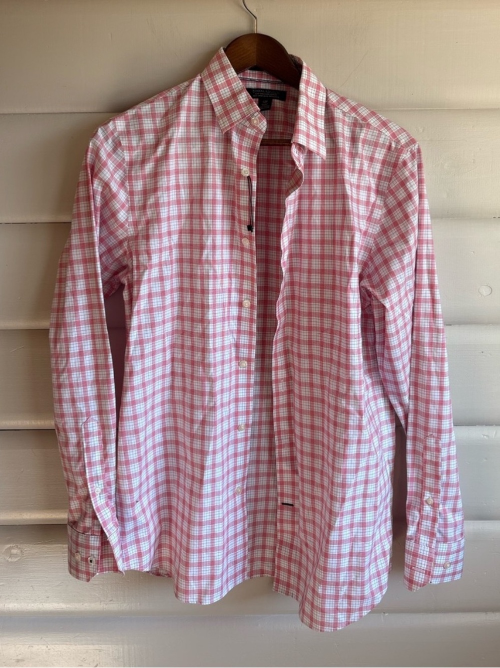Banana Republic Non-Iron Pink Plaid 100% Cotton Dress Shirt Men’s Small